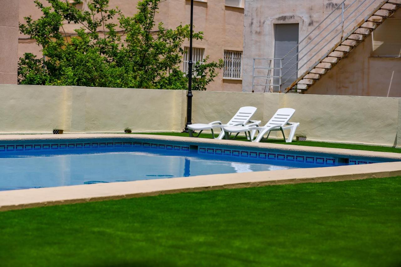 Calmo Singular Apartments غانديا المظهر الخارجي الصورة